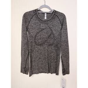 CRZ Yoga Long Sleeve Athletic Top Heather Gray Thumbhole Workout Shirt M NWT